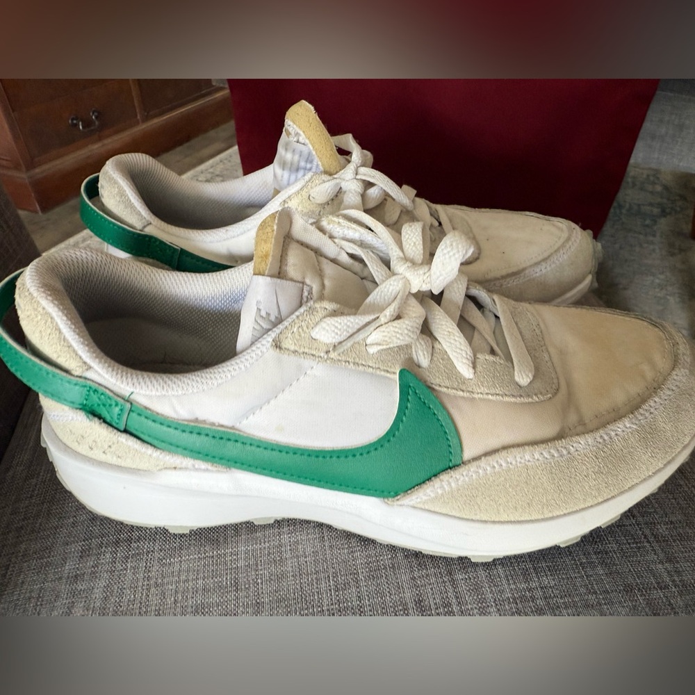 Nike Cream and Green Casual Sneakers